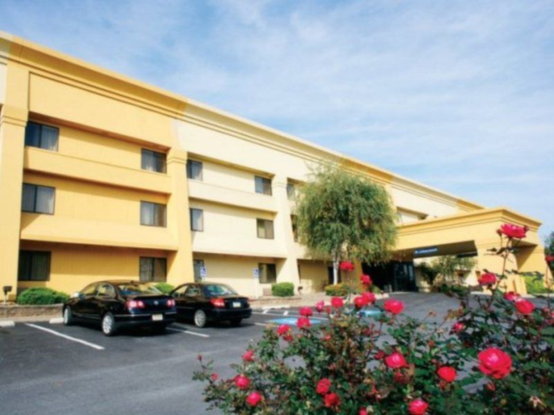 La Quinta By Wyndham Harrisburg Airport Hershey Buitenkant foto