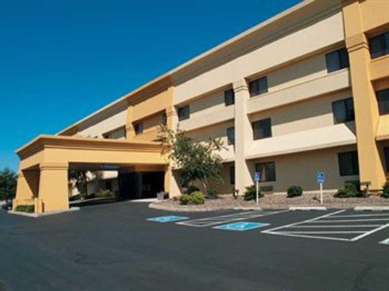 La Quinta By Wyndham Harrisburg Airport Hershey Buitenkant foto